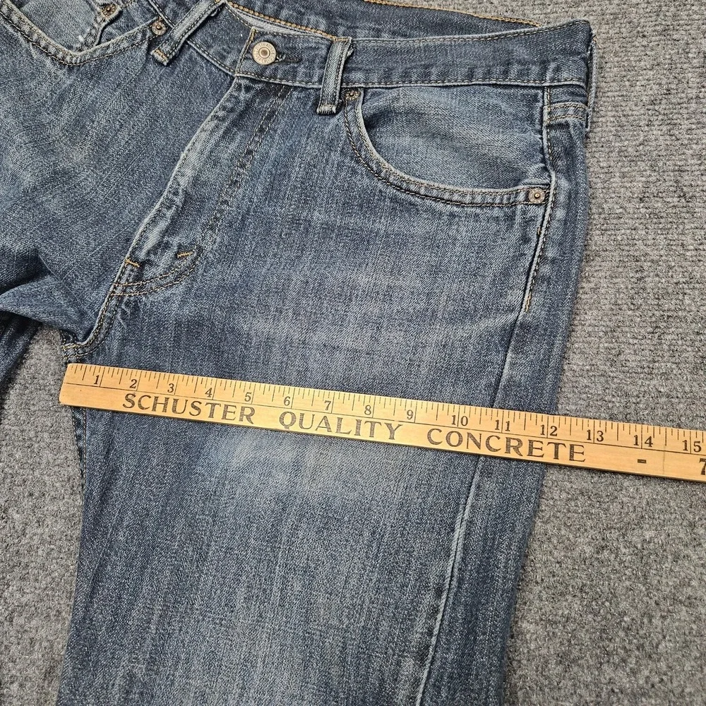 Levis 505 Regular Fit Jeans Mens 32x32 Blue Denim Straight Leg Casual Workwear